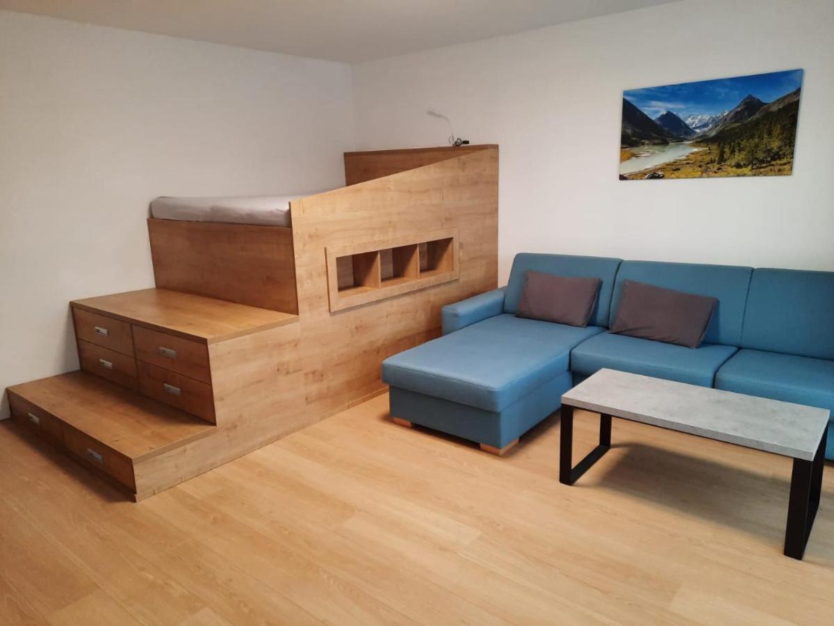 City Apartment Попрад Екстериор снимка